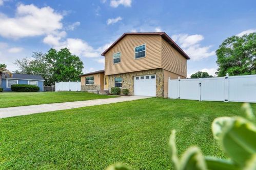 1917 Cornett Pl, Kissimmee, FL 34741-2005