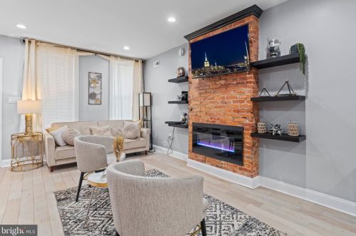 322 42 St, Philadelphia PA 19104-4062 exterior