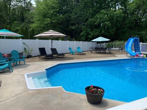 710 Brooketree Ct, Noblestown, PA 15071-9390