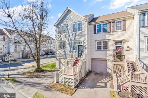 207 Mcdaniel Dr, Purcellville VA  20132-3368 exterior