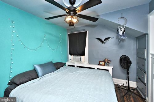 1424 Juniper St, Norristown PA 19401-3224 exterior