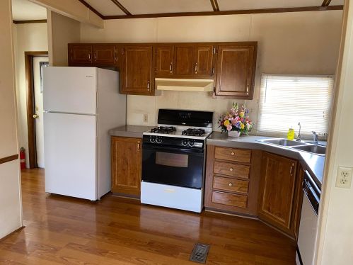 173 Oak Mnr, Ashville OH  43103-1096 exterior