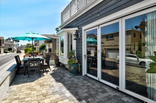 413 38th St, Newport Beach, CA 92663-3218