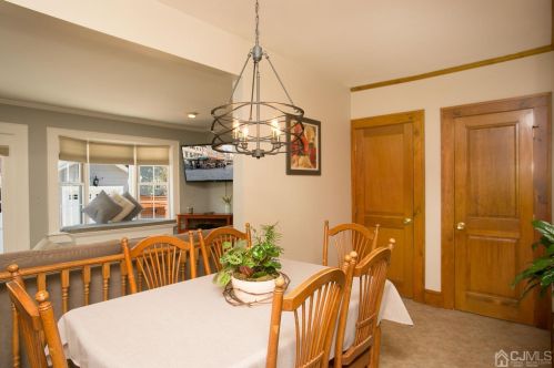 23 Bounty St, Metuchen NJ  08840-2501 exterior