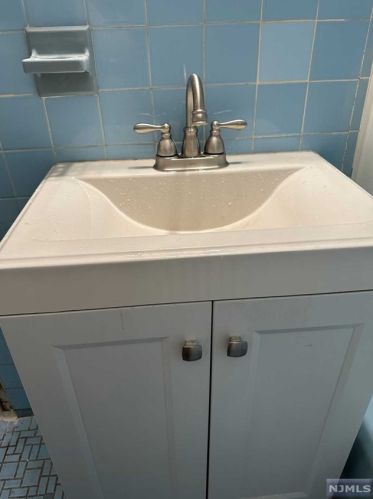 178 Lincoln Pl, Outwater NJ  07026-1730 exterior