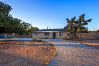 16285 Cashew St, Hesperia, CA 92345-3104