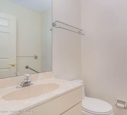 1295 Continental Ave, Melbourne FL 32940-6702 exterior