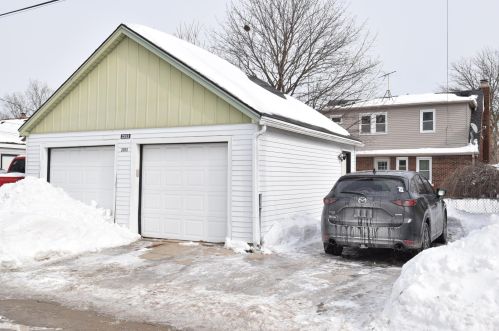 2353 56, Milwaukee WI 53210-2231 exterior