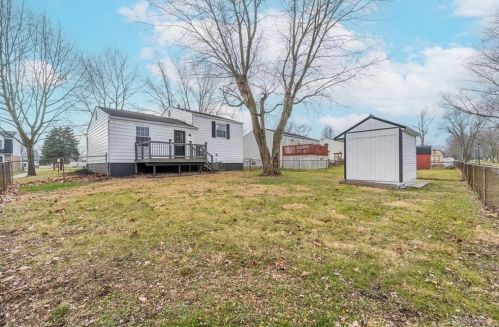 180 Woburn Farm Cir, Englewood OH  45322-3425 exterior