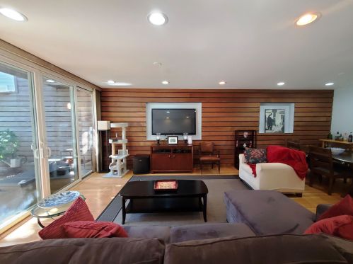 132 73rd St, North Bergen, NJ 07047-5811