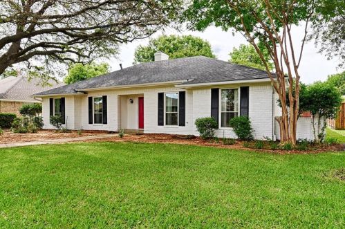 1319 Huntington Dr, Richardson TX  75080-2810 exterior