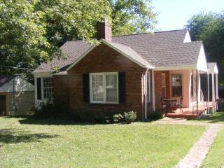 314 8th Ave, Columbia, TN 38401-2862