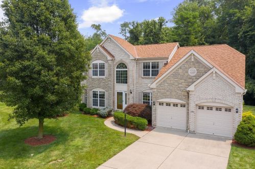 464 Gablefield Ct, Cincinnati, OH 45255-3715