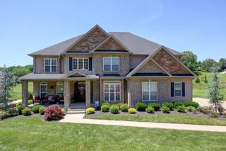 2007 Mossy Oak Cir, Clarksville, TN 37043-5899