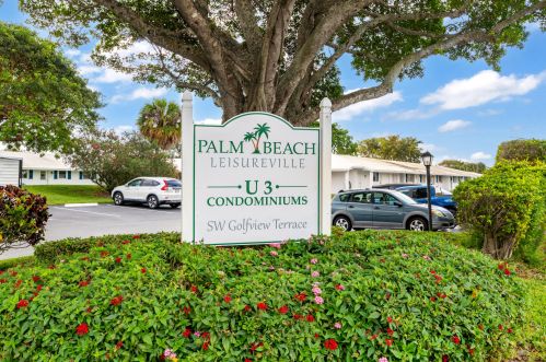 300 Golfview Ter, Boynton Beach, FL 33426-4671