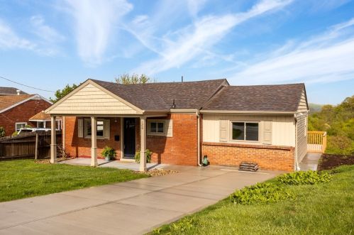 126 Delrose Dr, Mckeesport, PA 15133-2112