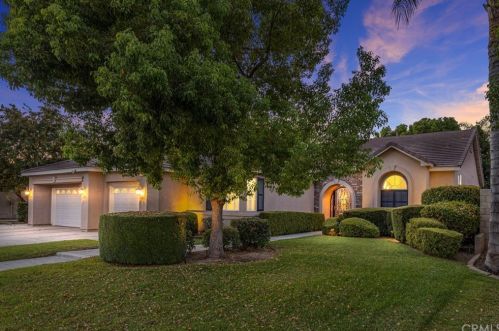 13310 Hinault Dr, Bakersfield, CA 93314-6605