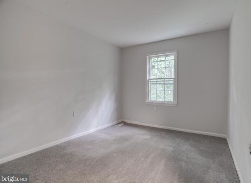 3029 Seminole Rd, Woodbridge VA  22192-1840 exterior