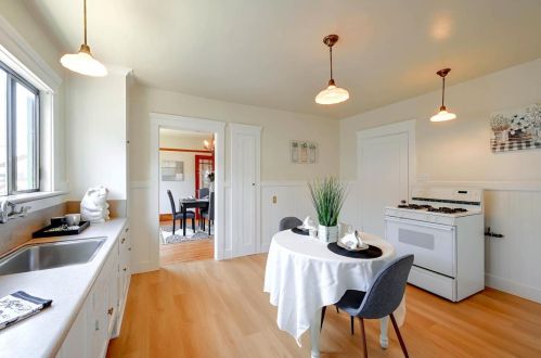 617 Walnut Ave, South San Francisco CA  94080-2721 exterior