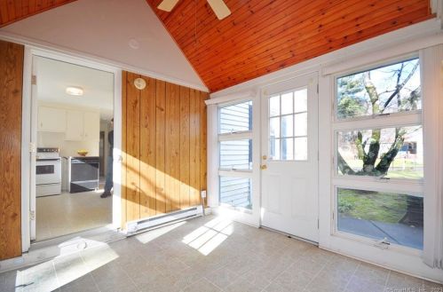 11 Hiram Ln, Bloomfield CT  06002-1224 exterior