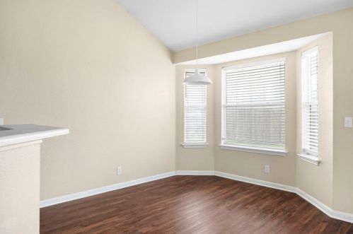 111 Goddard, Uhland TX  78640-5484 exterior