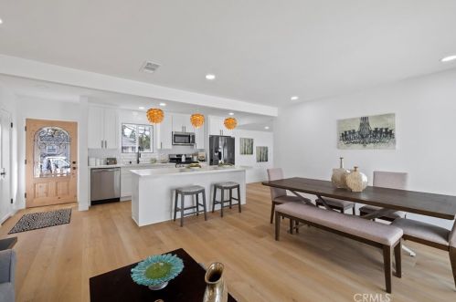 17833 Balfern Ave, Bellflower CA  90706-7154 exterior