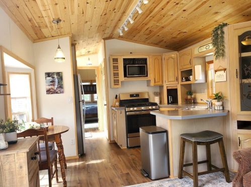 477 Westview Ct, Edgerton, WI 53534-8442