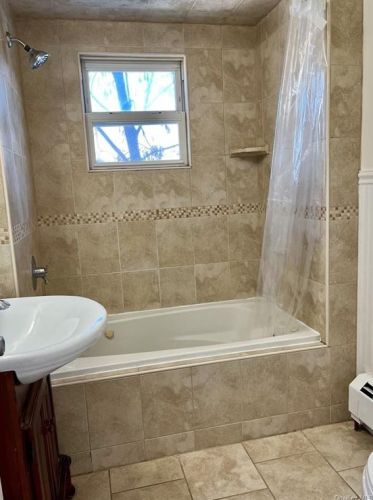 19 Myrtle Ave, Middletown NY  10940-4122 exterior