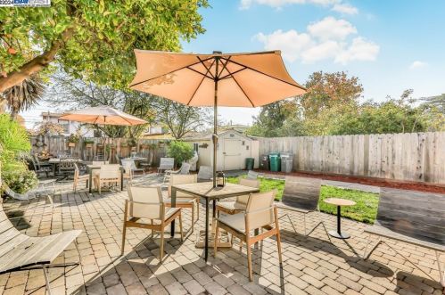 2708 Humboldt Ave, Oakland CA  94602-3635 exterior