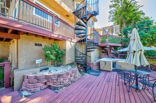 649 Drake Ave, Fullerton CA  92832-1146 exterior