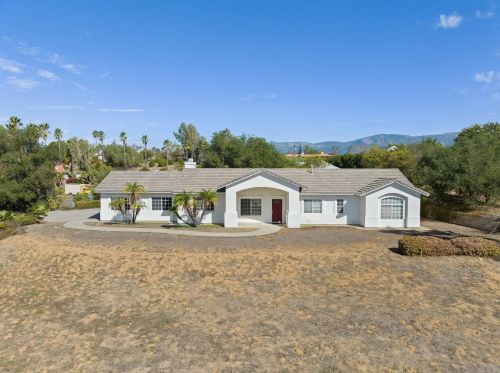 29027 The Yellow Brick Rd, Valley Center, CA 92082-6117