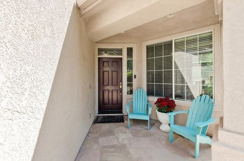 2686 Blossom St, Simi Valley, CA 93063-6316