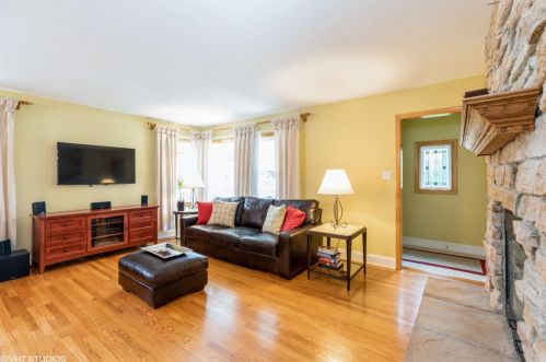 8216 Howard Ave, Hammond, IN 46321-1837