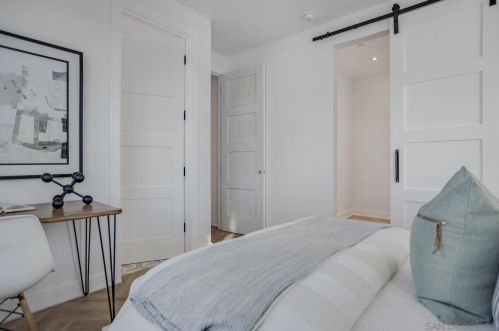 710 Cabrillo Ave, San Diego CA  92118-2030 exterior