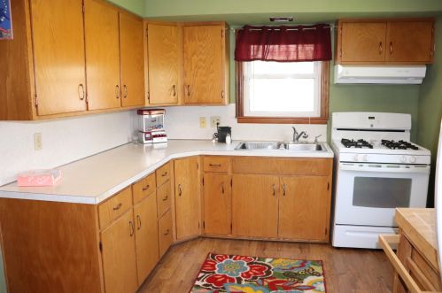 20148 Mill Rd, Centerville WI  54630-7292 exterior