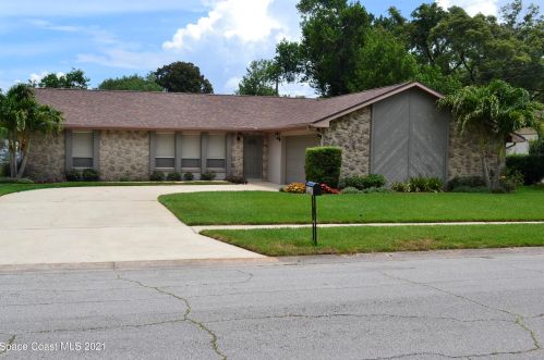 1716 Eden Cir, Titusville, FL 32796-3840