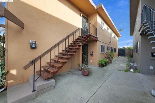 1636 99 Ave, Oakland CA  94605-4814 exterior