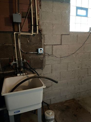 1628 37, Milwaukee WI 53208-1809 exterior