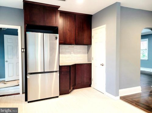 20 Kendall Blvd, Camden NJ  08107-1512 exterior