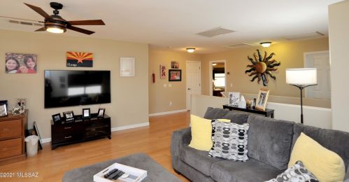 3944 Pine Creek Way, Tucson AZ 85745-7115 exterior