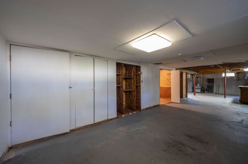 27 Cabot Dr, Nashua NH 03064-1630 exterior