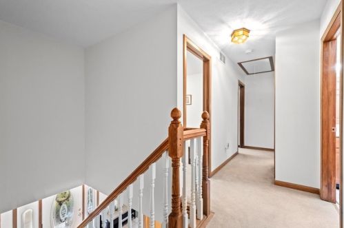 130 Maplevue Dr, Beaver Falls PA  15010-1475 exterior