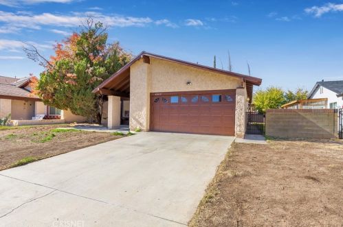 44431 Fenhold St, Lancaster, CA 93535-3422