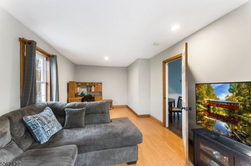 22 Glenbrook Dr, Fredon NJ  07860-6595 exterior