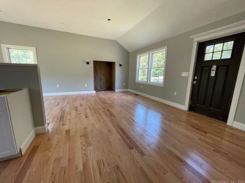 973 Pequot Trl, Stonington, CT 06378-1923