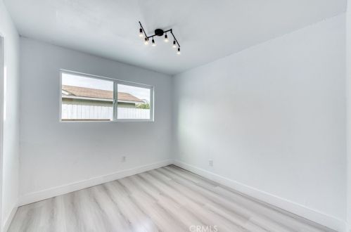 4747 Kaviland Ave, Fresno CA  93725-1716 exterior