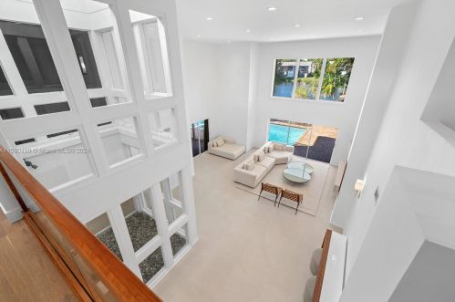 3051 35 St, Hollywood FL 33021-2627 exterior