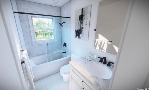 27 Walnut Ln, Hicksville NY  11801-5737 exterior