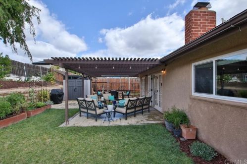 6352 Lake Dora Ave, San Diego CA 92119-3128 exterior