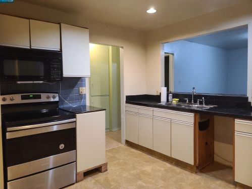 6178 Bernhard Ave, Richmond CA  94805-1236 exterior